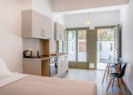 Apeiron Perissa by Apeiron Hotels 5