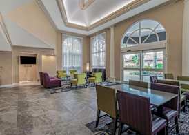 La Quinta by Wyndham Naples Downtown 2