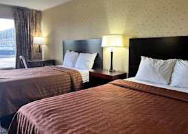 Travelodge by Wyndham Seymour 5