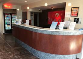 Ramada by Wyndham Rockville Centre 3