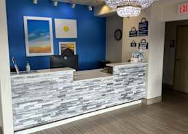 Days Inn & Suites by Wyndham Opelousas 3