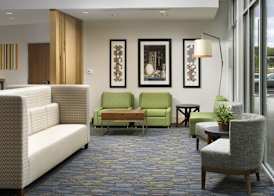 Holiday Inn Express & Suites ALTOONA by IHG 2