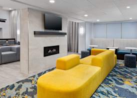 Hampton Inn & Suites Cleveland-Beachwood 5