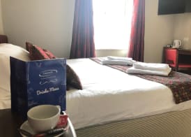 Lucarelli Inn 2
