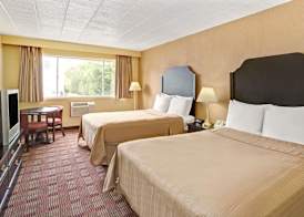 Howard Johnson by Wyndham Pikesville 4