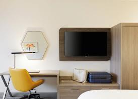 Holiday Inn Express & Suites null 5