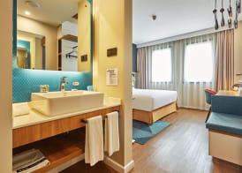 Holiday Inn Express Nanjing Xuanwu Lake by IHG 3