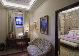 Helguera Palacio Boutique & Antique 4