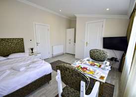 LOCA Suit LİFE AİRPORT HOTEL 5