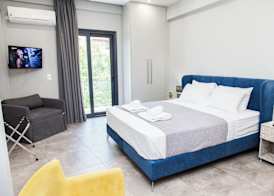 Elegant Rooms Athens 5