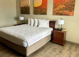 Days Inn by Wyndham Kingman West 4