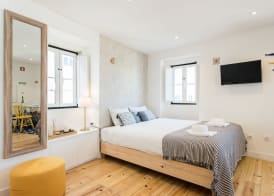 Alfama Loft Studio Loft Apartment w/ River View - by LU Holidays 5