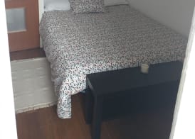V Barcelona Hostal 4
