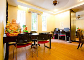 Sinsuvarn Airport Suite Hotel 4