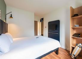 ibis Bourg Jasseron Teyssonge 5