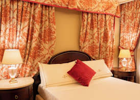 River Chateau Hotel 2