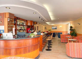 Hotel Nella 5