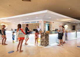 Hotel & Village Baia di Conte 4