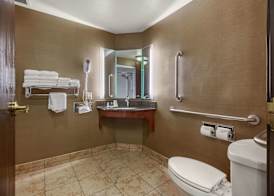 Comfort Suites Green Bay West 5
