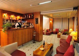 Hotel Meeting 5