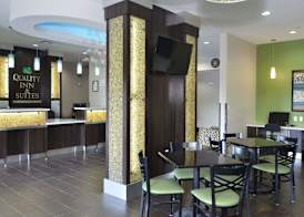 Quality Inn & Suites Kenedy - Karnes City 3