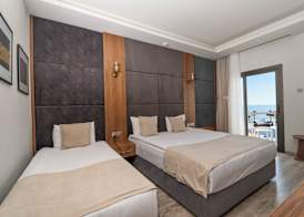 Mimoza Beach Hotel 5
