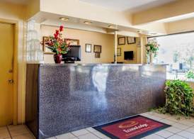Econo Lodge Somers Point 3