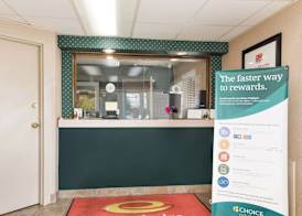 Econo Lodge Washington NC North 4