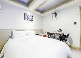 HOTEL JUNO 4