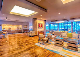 Hilo Hawaiian Hotel, Trademark Collection by Wyndham 2