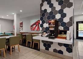 La Quinta by Wyndham Gonzales LA 3