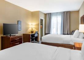 Comfort Inn & Suites At CrossPlex Village 5