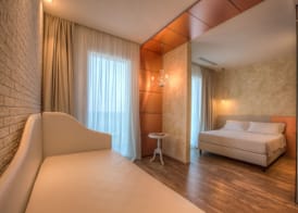 Bell Suite Hotel 5