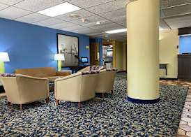 Super 8 by Wyndham Port Clinton 4