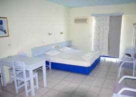 Regina Studios & Hotel 3