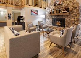 AmericInn by Wyndham Douglas/Saugatuck 3