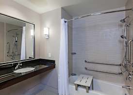 Clarion Hotel The Colony - Plano West 5