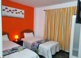 Low Cost Room Plaza de Hierro III 4