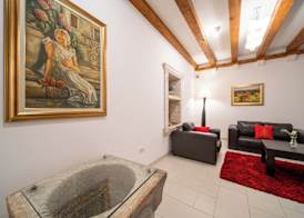 Celenga Apartments with free offsite parking 4
