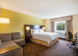 Holiday Inn GREENSBORO COLISEUM by IHG 3