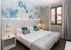Hostal Operaramblas 4