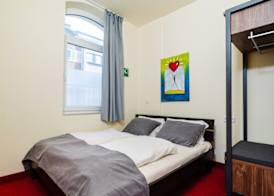 S & D Hotel 3