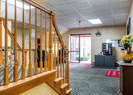 Econo Lodge Manchester 5