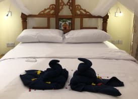 Bottoms Up - Hotel 5