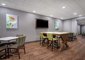 Hampton Inn Iowa City/Coralville 5