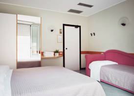 Hotel Junior by OasiGroup Hotels 5