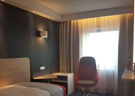 Holiday Inn Express GENEVA AIRPORT by IHG 5