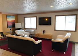 Super 8 by Wyndham Front Royal Near Shenandoah National Park 4