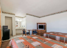 Travelodge by Wyndham Temple 5