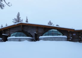Kakslauttanen Arctic Resort - Igloos and Chalets 4